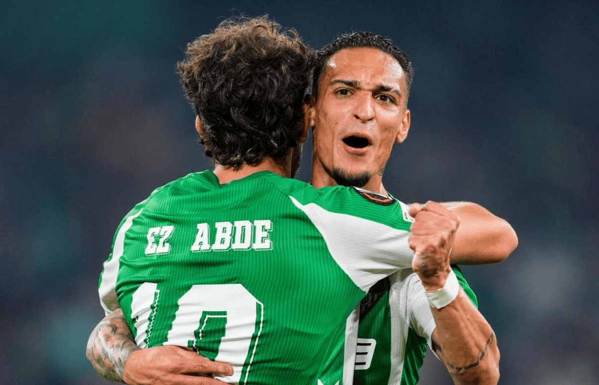 里程碑夜圣安东尼奥马刺造点机会，欧冠今晨刷纪录，球迷炸锅，更衣室氛围转暖的简单介绍